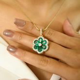 18K Solid Yellow Gold Designer Flower Pendant