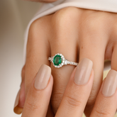 18K Gold Emerald Diamond Statement Ring - vrjewels-us