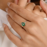 18K White Gold Emerald Statement Ring - vrjewels-us