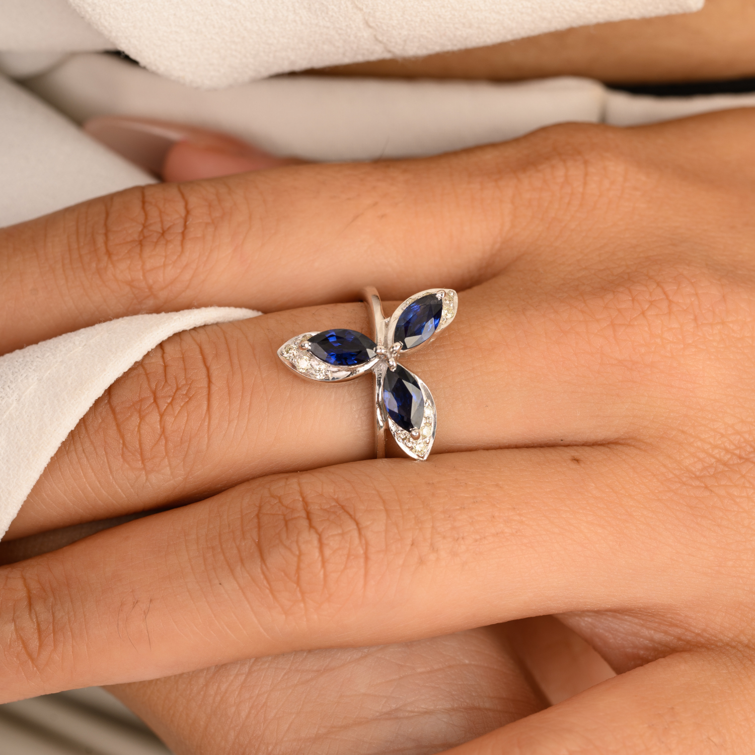 14K Solid White Gold Blue Sapphire Flower Ring - vrjewels-us