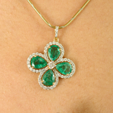 18K Solid Yellow Gold Emerald Clover Pendant