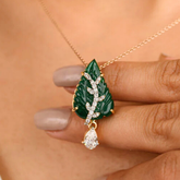18K Solid Yellow Gold 9.99 Carat Carved Leaf Emerald Brooch Pendant