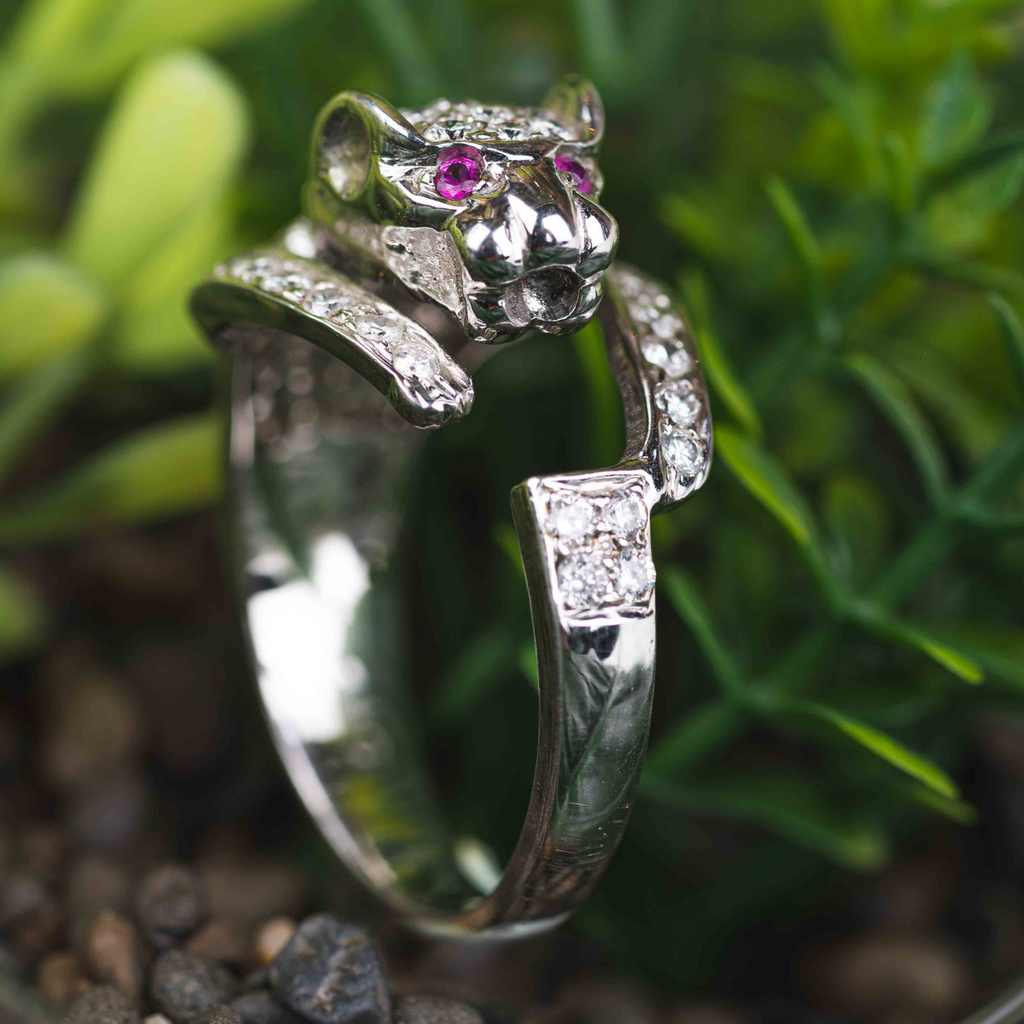 18K White Gold Diamond Panther Ring Image