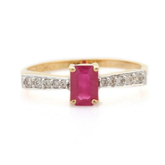 18K Yellow Gold Ruby Ring