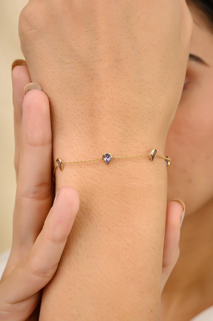 18K Solid Yellow Gold Pear Cut Chain Bracelet Image