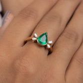 18K Yellow Gold Emerald Ring - vrjewels-us