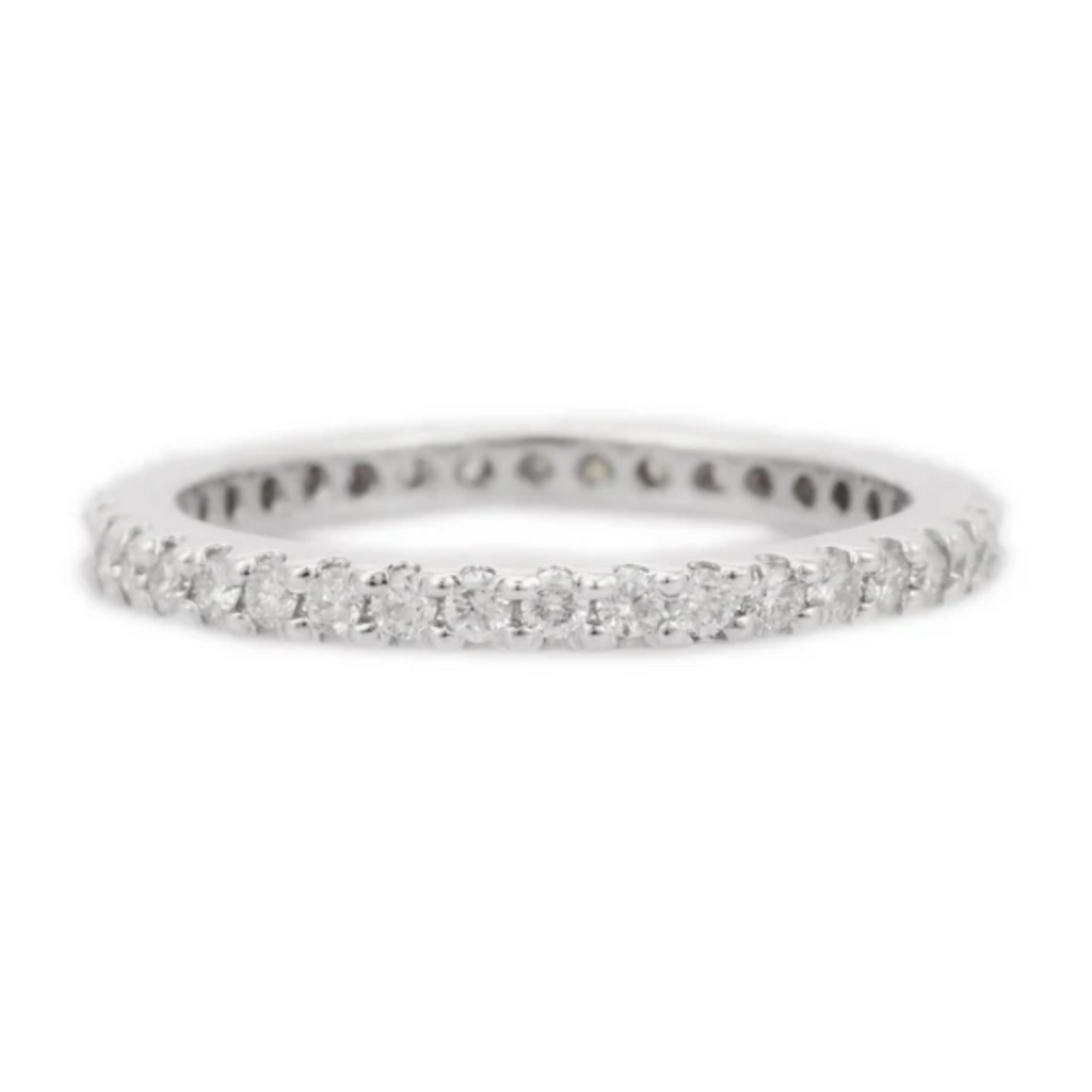 18K White Gold Diamond Ring Image