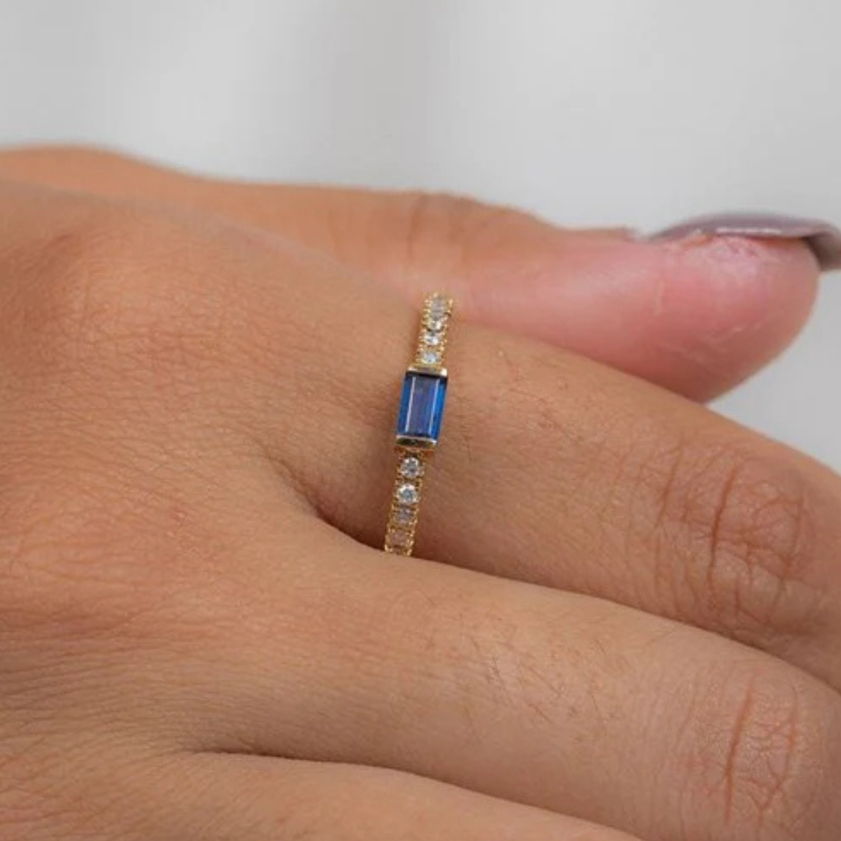 18K Yellow Gold Sapphire Ring