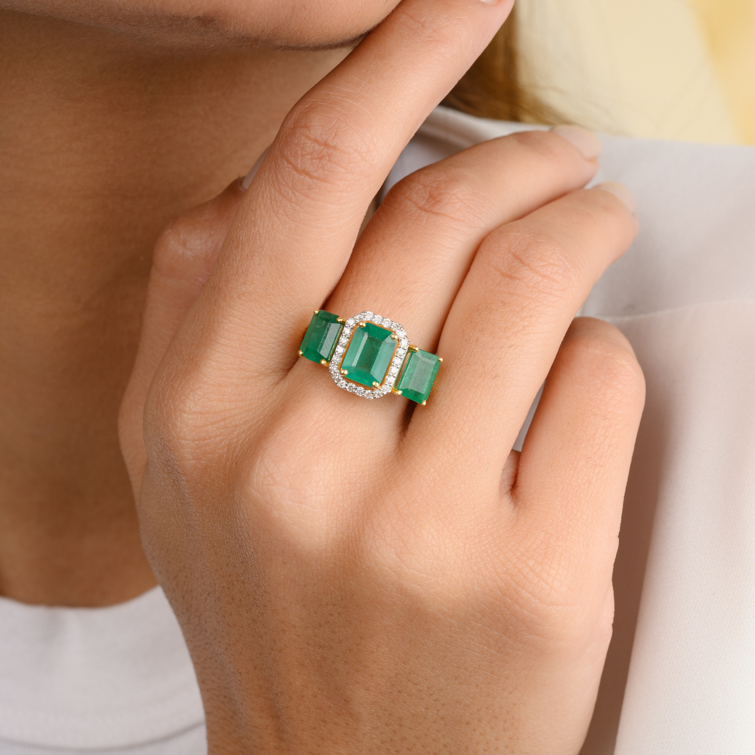 18K Gold Three Stone Emerald Diamond Ring - vrjewels-us