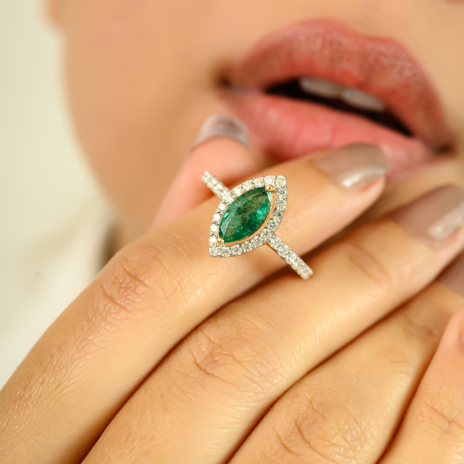 18K Solid Yellow Gold Marquise Emerald Ring