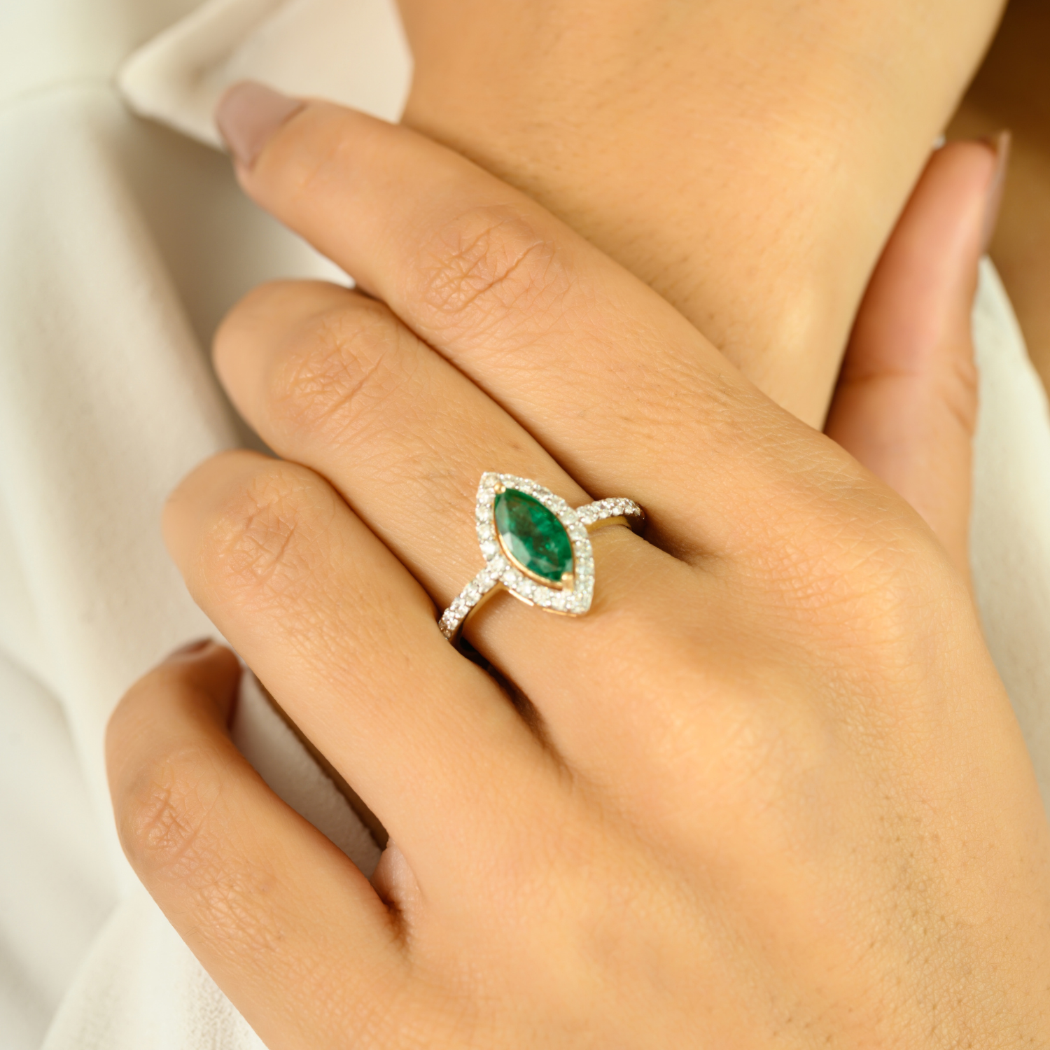 18K Solid Yellow Gold Marquise Emerald Ring