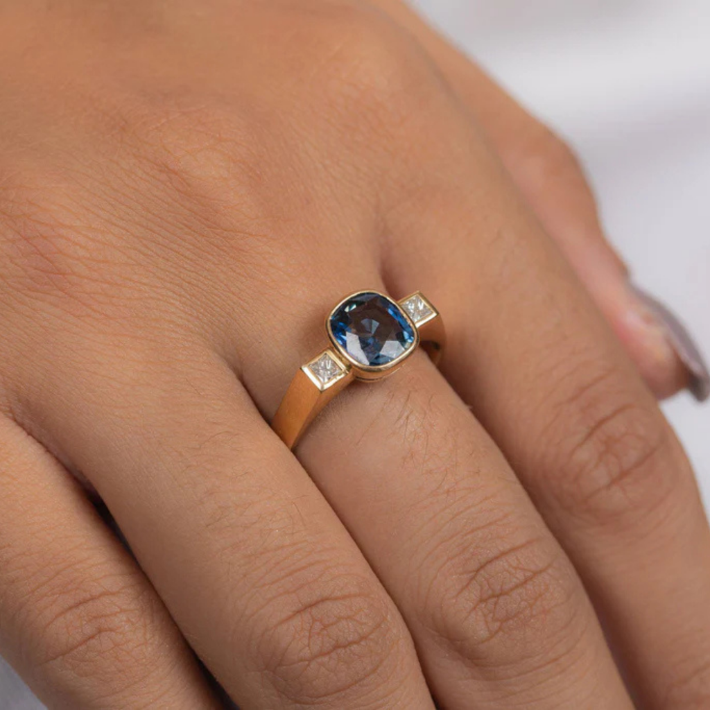 14K Gold Sapphire & Diamond Wedding Ring Image