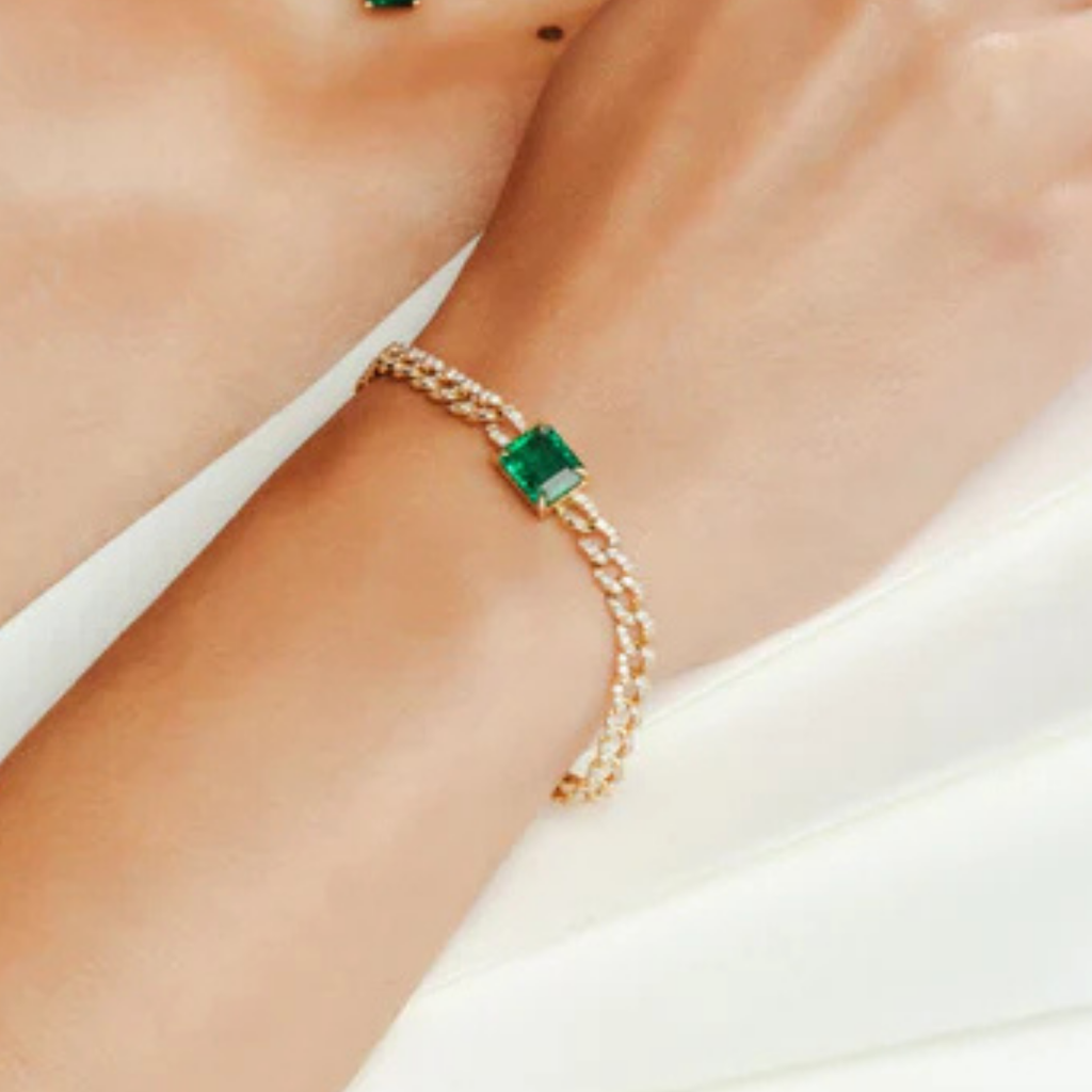 18K Gold Emerald & Diamond Curb Chain Bracelet Image