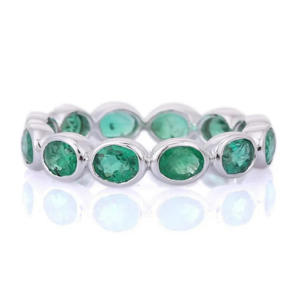 18K White Gold Emerald Eternity Band Image