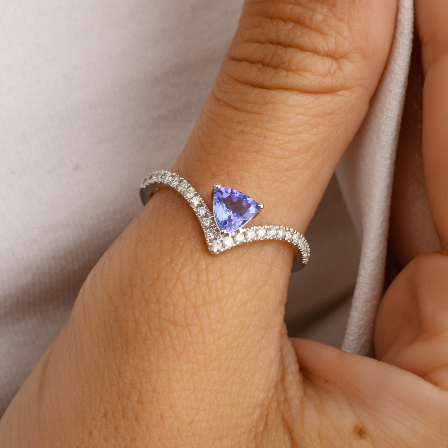 14K Solid White Gold Tanzanite Diamond Chevron Ring - vrjewels-us