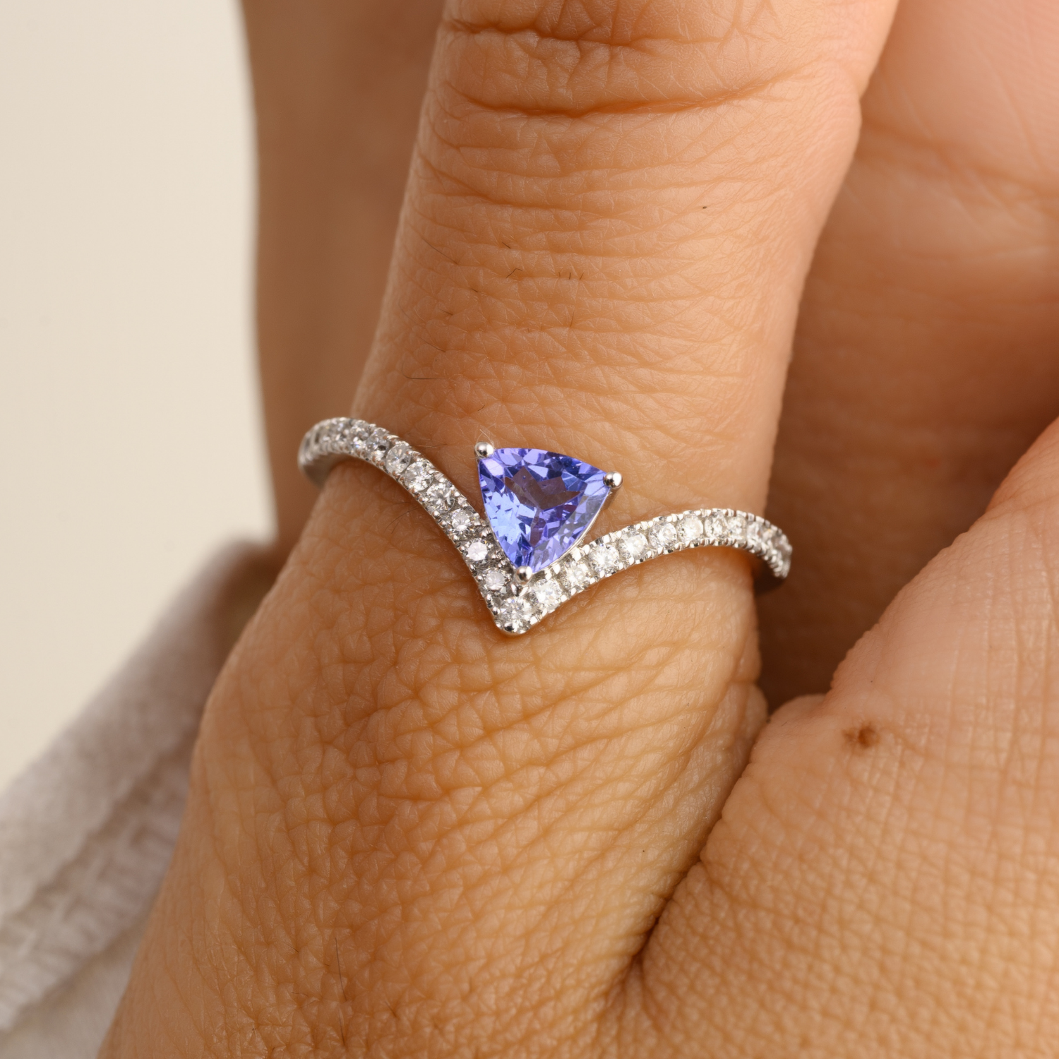 14K Solid White Gold Tanzanite Diamond Chevron Ring - vrjewels-us