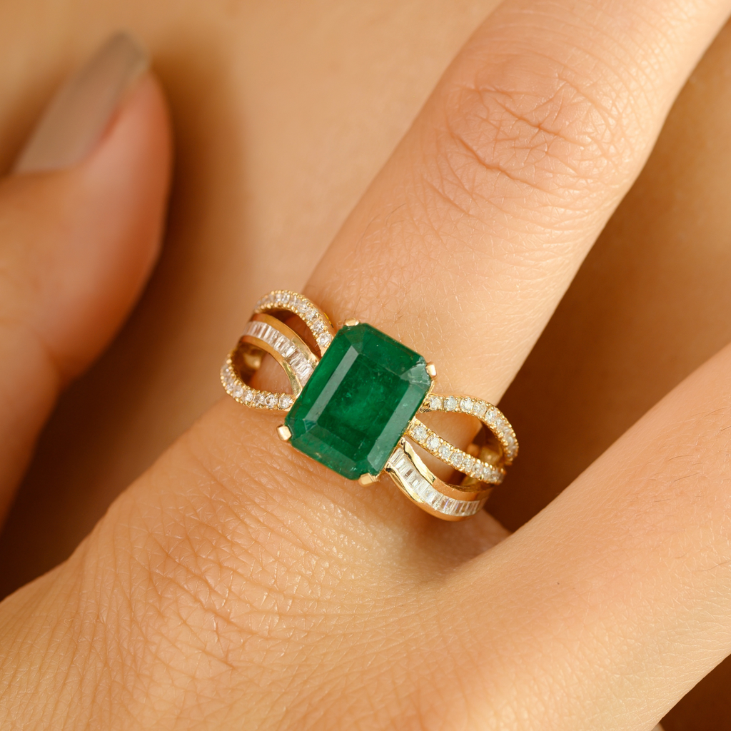 14K Art Deco Emerald & Diamond Cocktail Ring Image