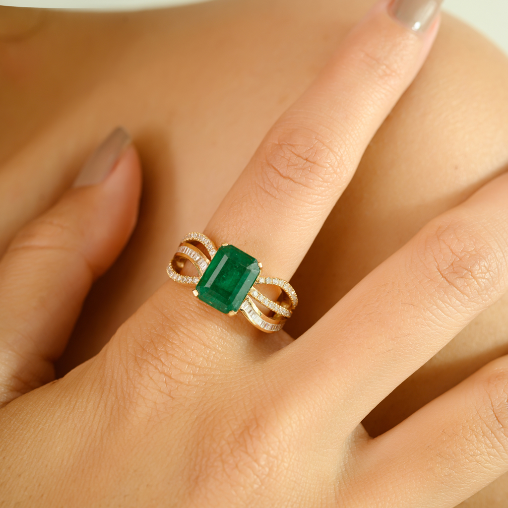 14K Art Deco Emerald & Diamond Cocktail Ring Image