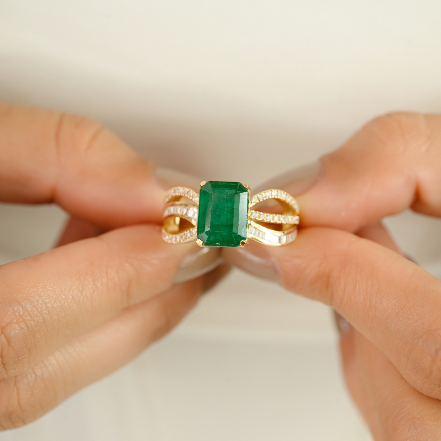 14K Art Deco Emerald & Diamond Cocktail Ring