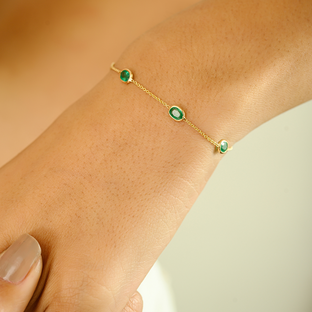 14K Yellow Gold Emerald Delegate Chain Bracelet Image