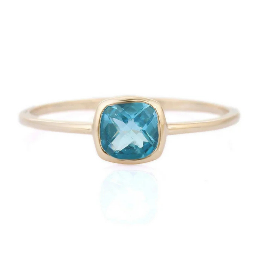 14K Gold Topaz Everyday Ring Image