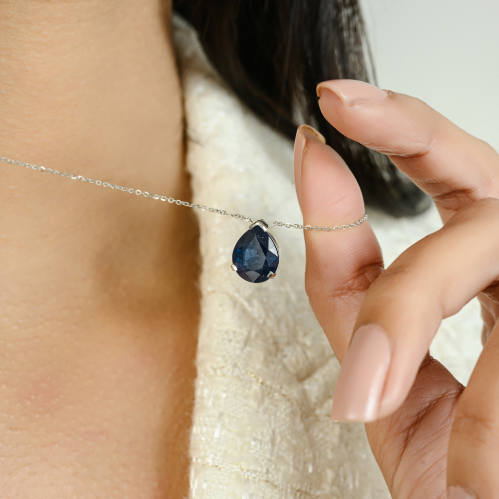 18K Solid Gold Blue Sapphire Pendant Necklace Image