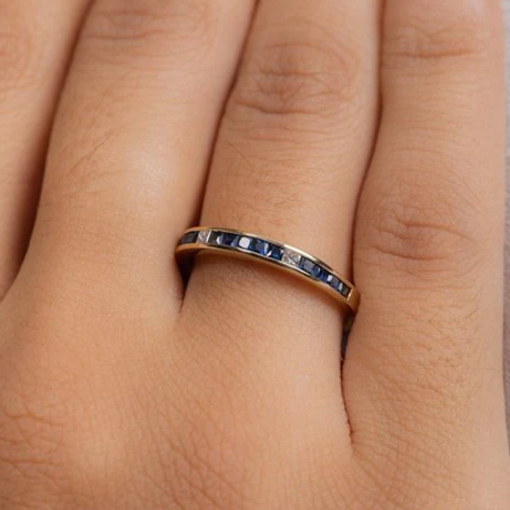 14K Gold Sapphire Band Ring Image