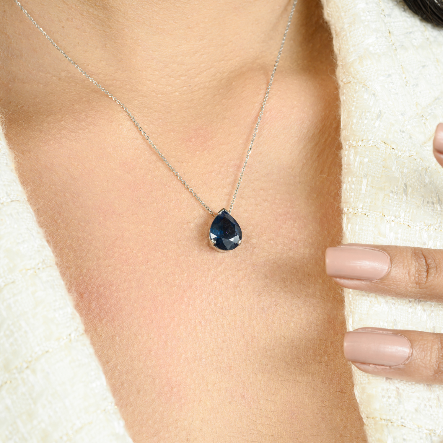 18K Solid Gold Blue Sapphire Pendant Necklace