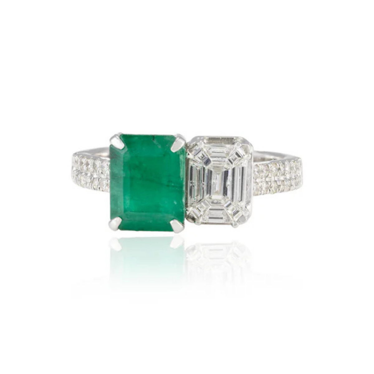 18K Gold Emerald Diamond Wedding Ring