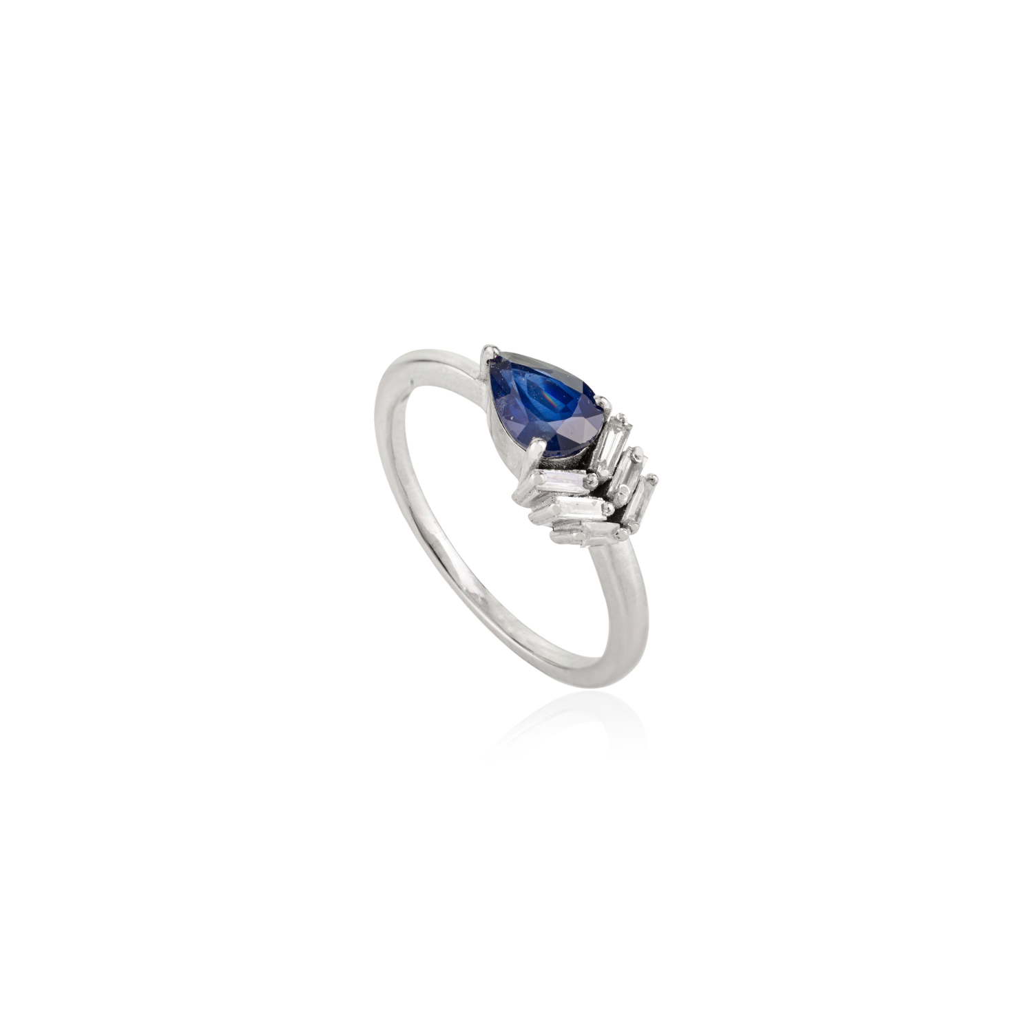18K White Gold Blue Sapphire Diamond Ring