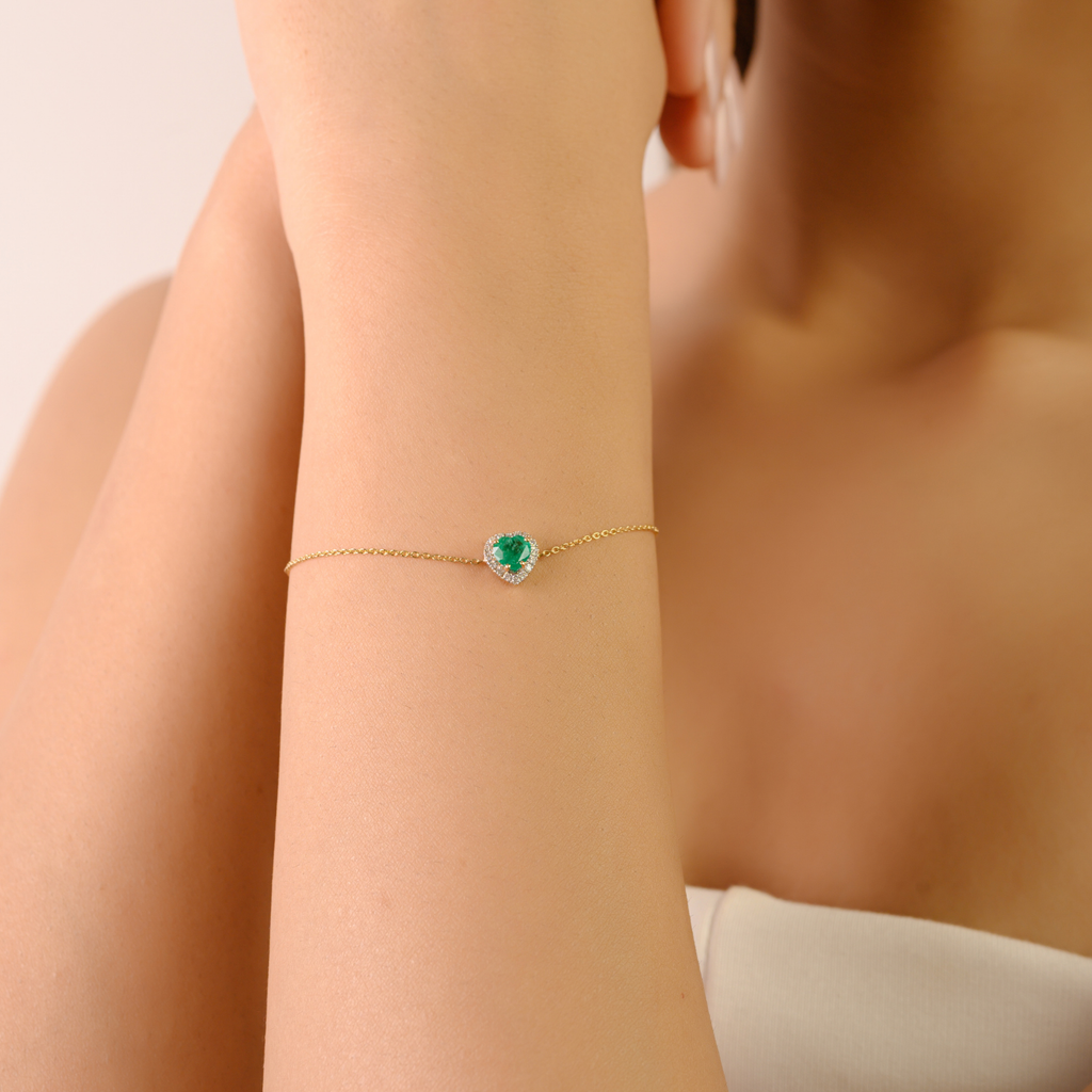 14K Classic Emerald Halo Diamond Heart Bracelet Image
