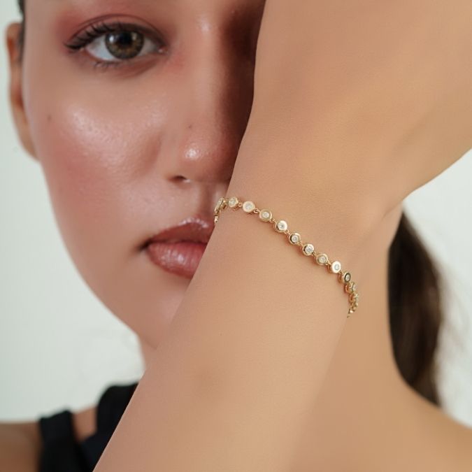 14k Gold Modern Bezel Set Diamond Tennis Bracelet in 7 Inches