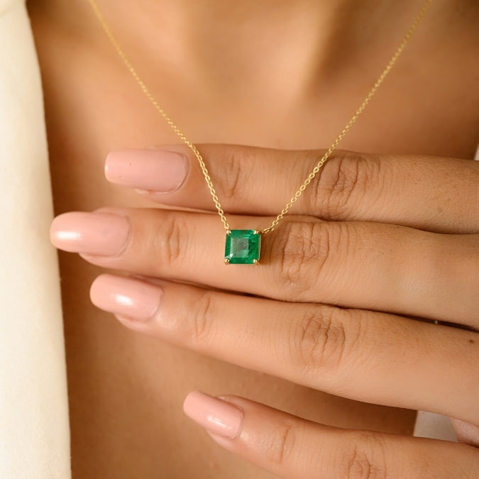 14K Gold Square Cut  1.51 ct Emerald Chain Necklace