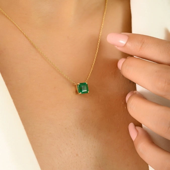 14K Gold Square Cut  1.51 ct Emerald Chain Necklace Image