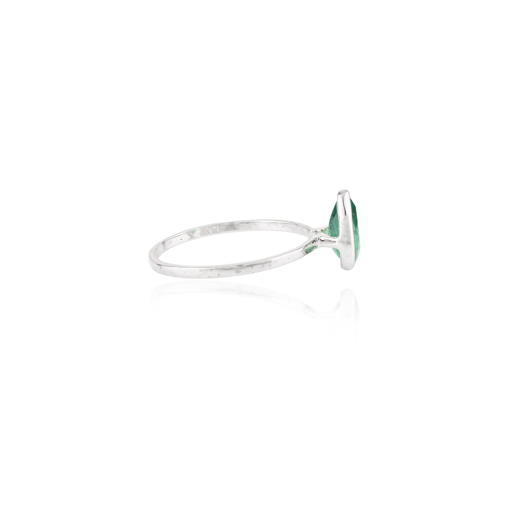 18K White Gold Emerald Statement Ring Image