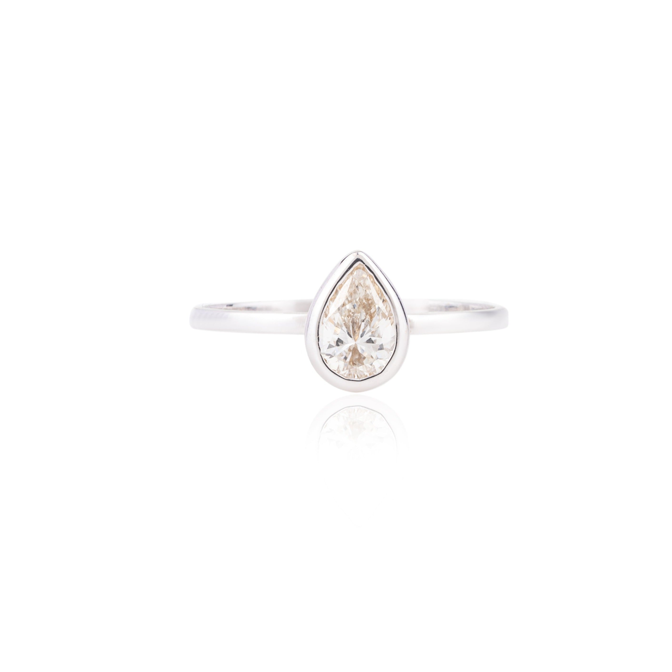 18K Gold Pear Cut Diamond Ring