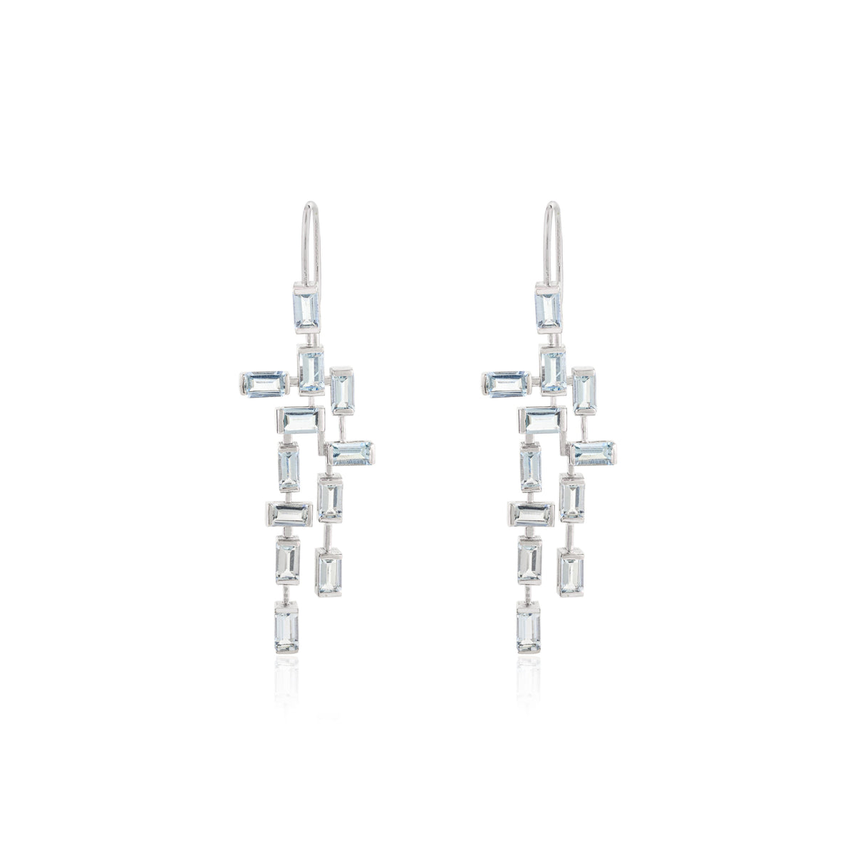 18K White Gold Aquamarine Dangle Earrings