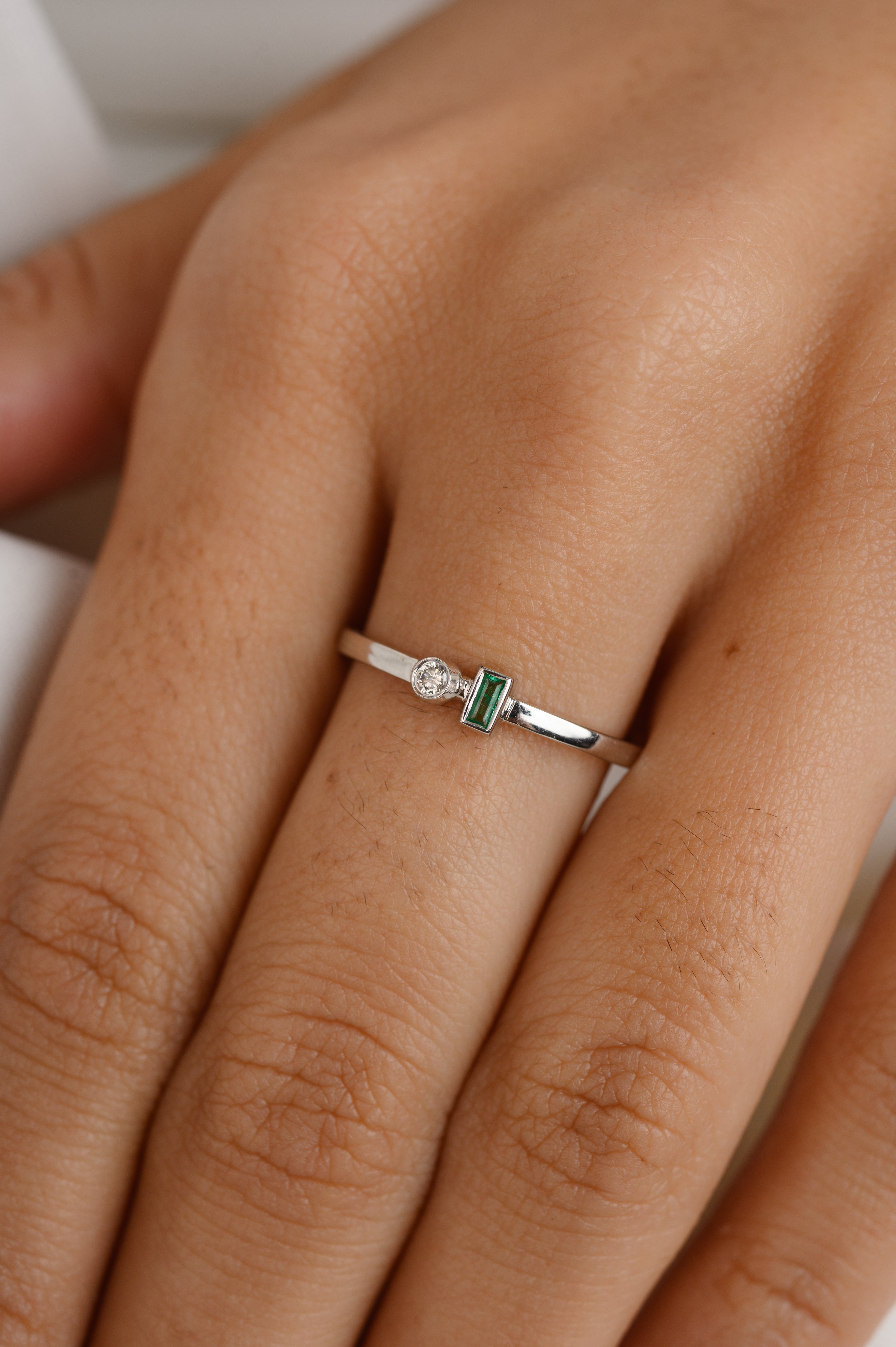 14K Gold Emerald Diamond Toi Et Moi Ring