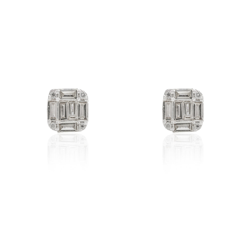 18K Gold Diamond Cluster Earrings Image