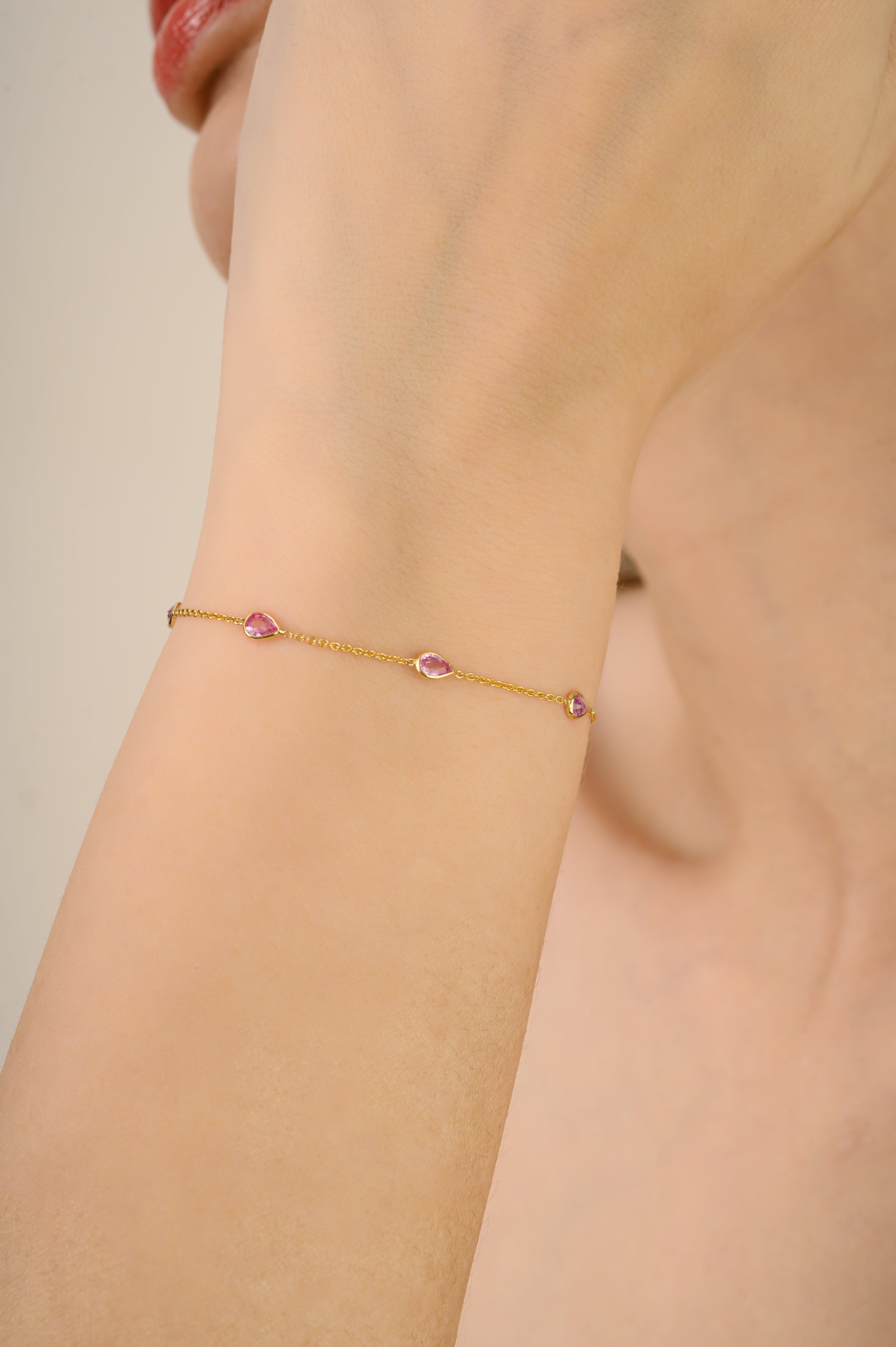 14K Modern 1 Carat Pink Sapphire Station Chain Bracelet