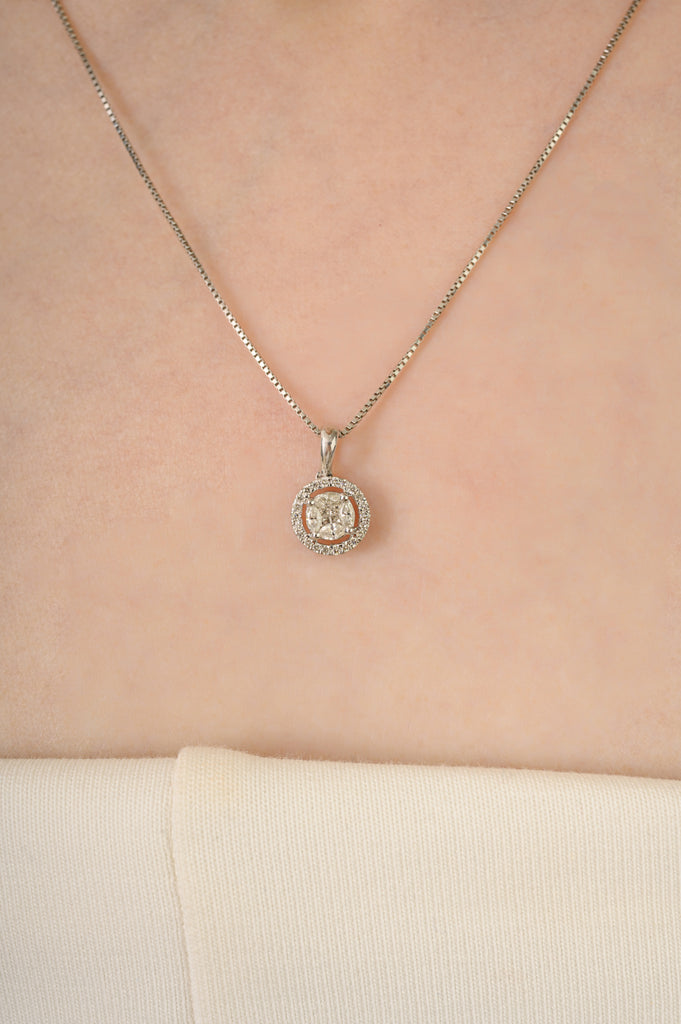 14K Natural Diamond Halo Round Pendant For Christmas Image