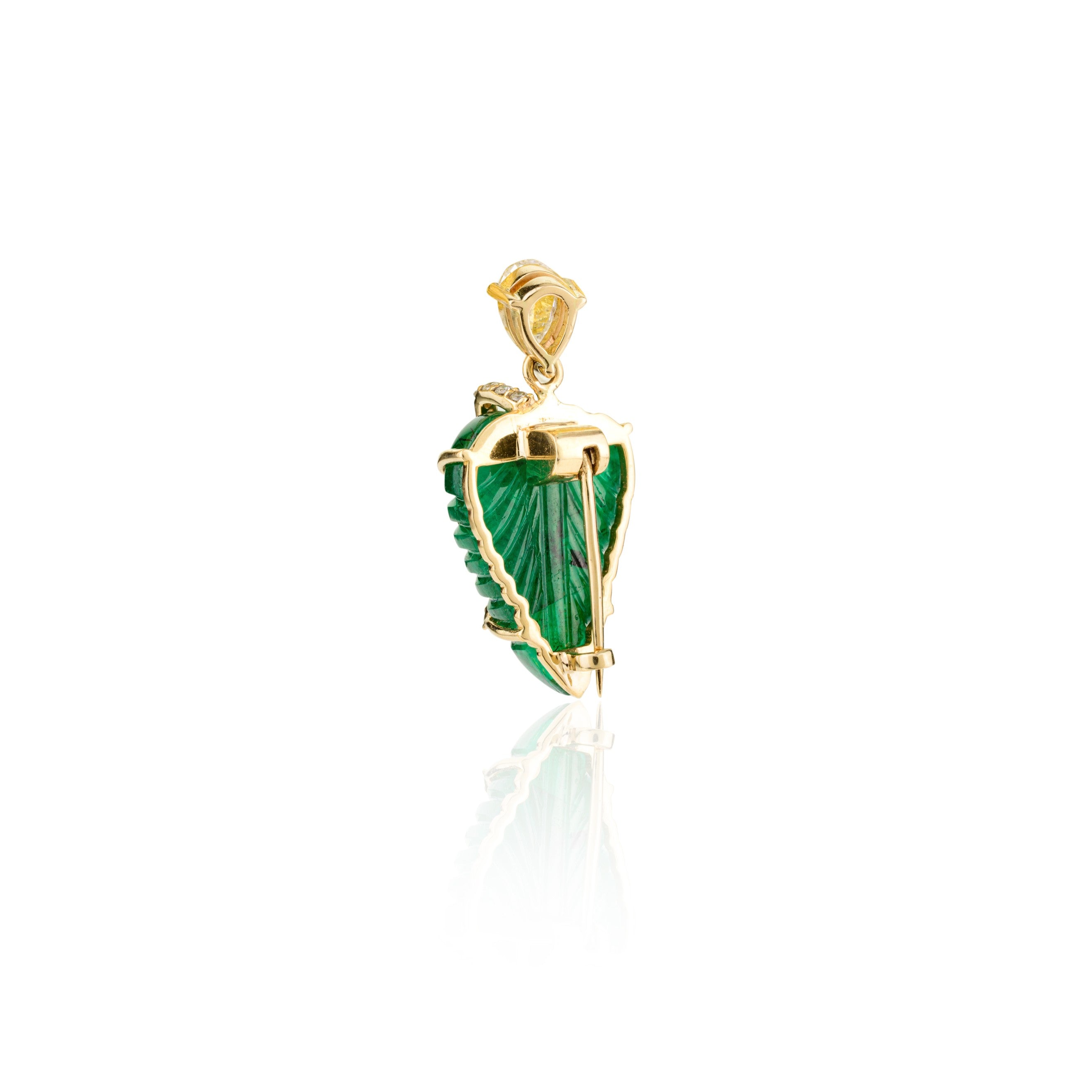 18K Solid Yellow Gold 9.99 Carat Carved Leaf Emerald Brooch Pendant