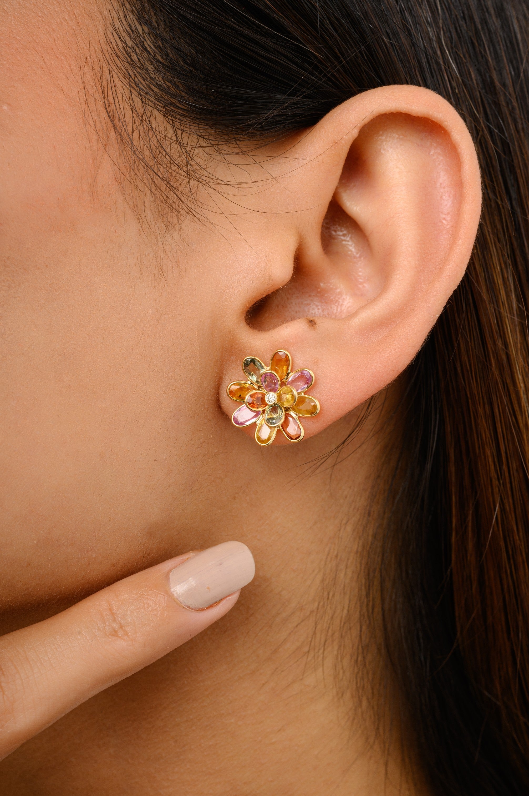 18K Solid Yellow Gold Multi Sapphire Floral Stud