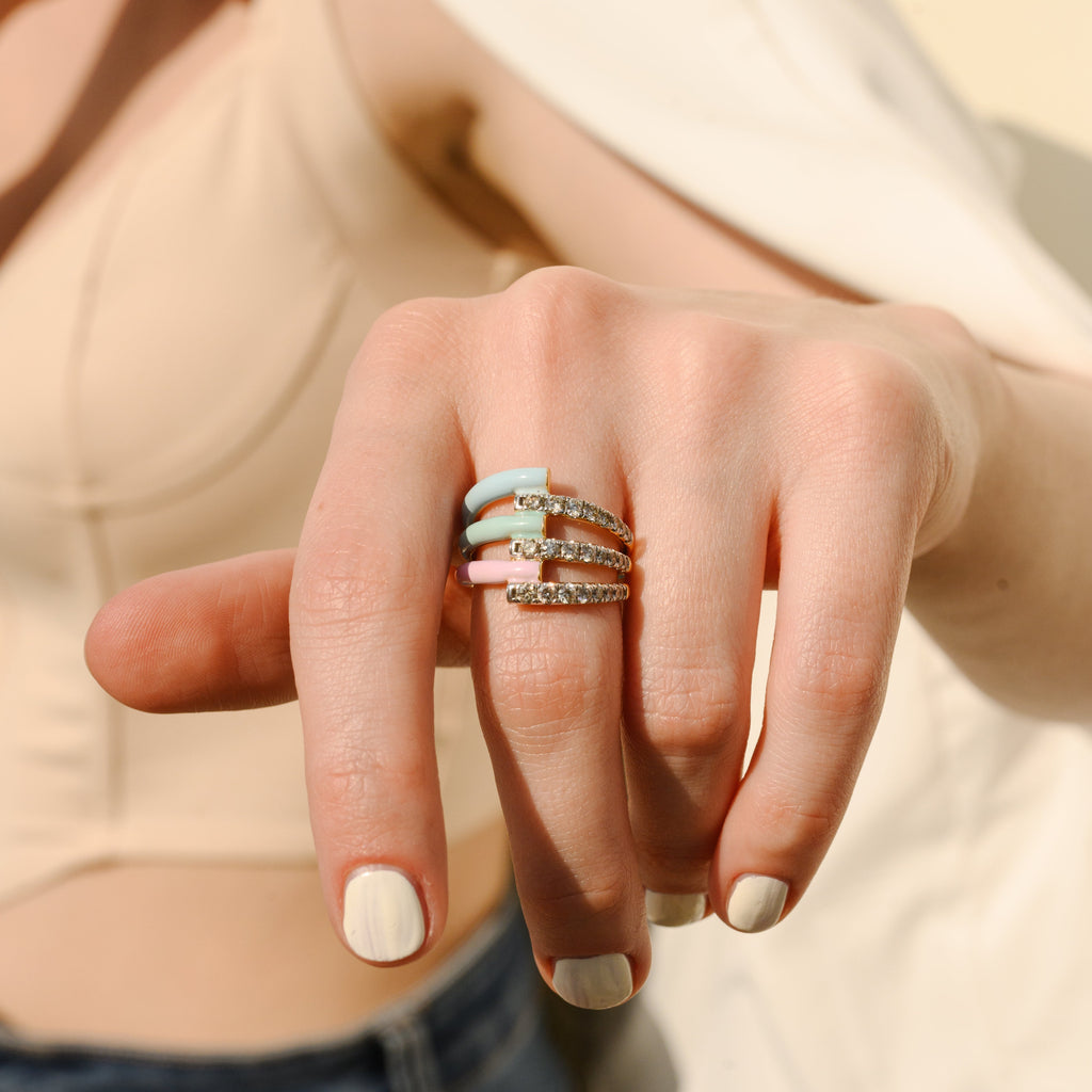 14K Gold Chunky Enamel Ring Image