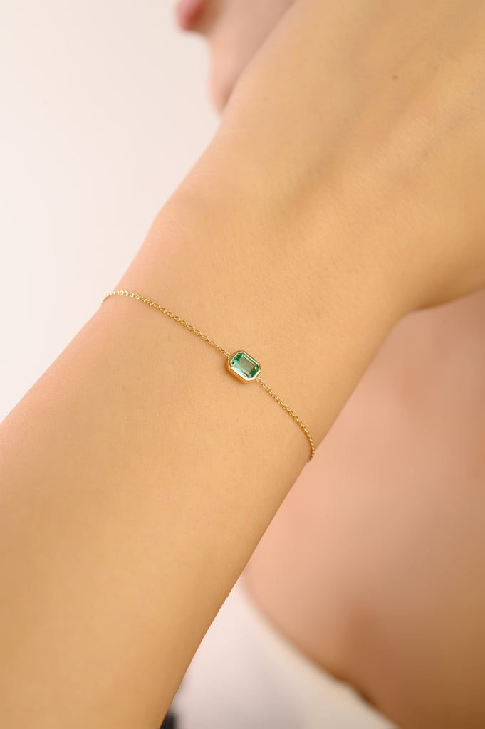 14K Vibrant Emerald Classic Chain Bracelet For Daughter Image