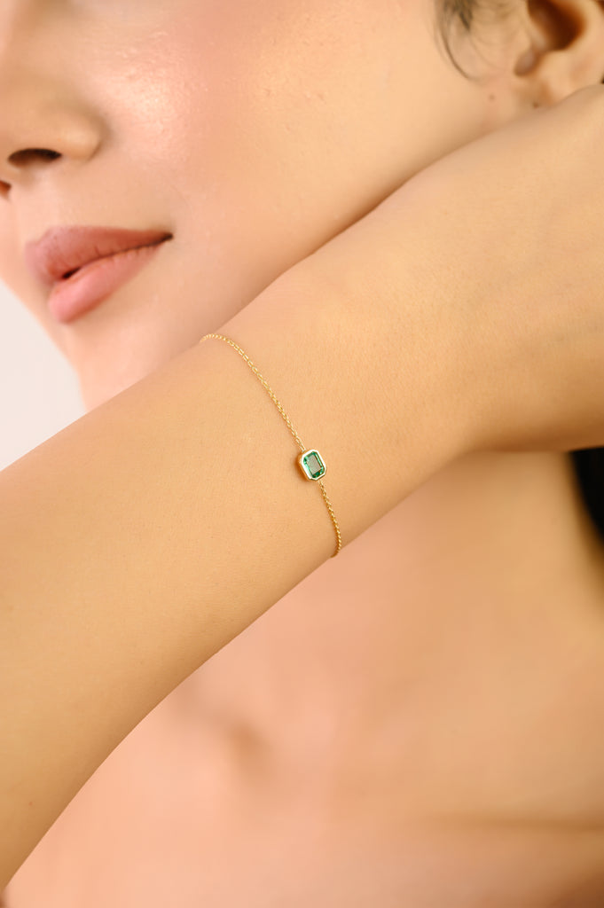 14K Vibrant Emerald Classic Chain Bracelet For Daughter Image
