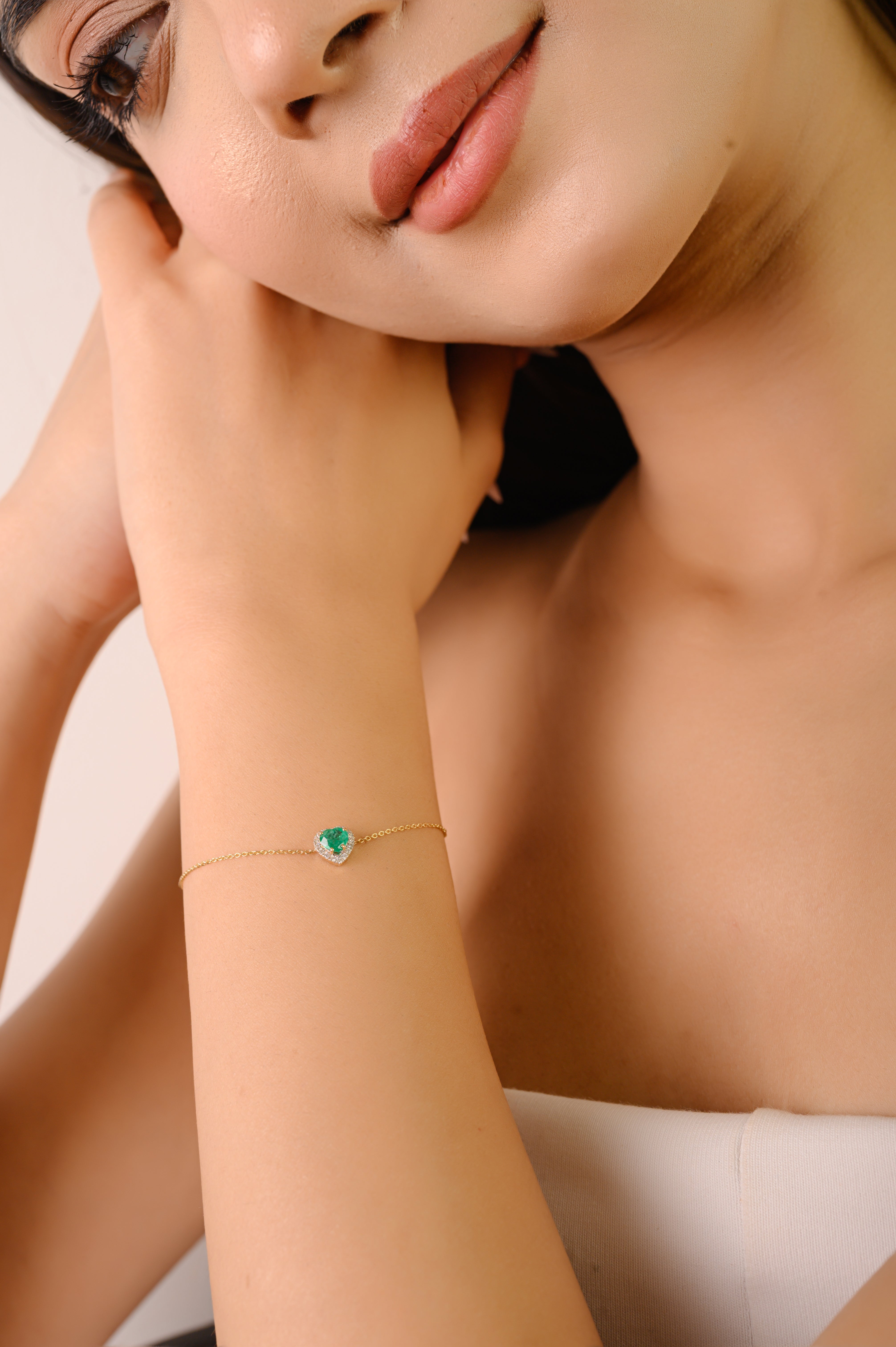 14K Classic Emerald Halo Diamond Heart Bracelet