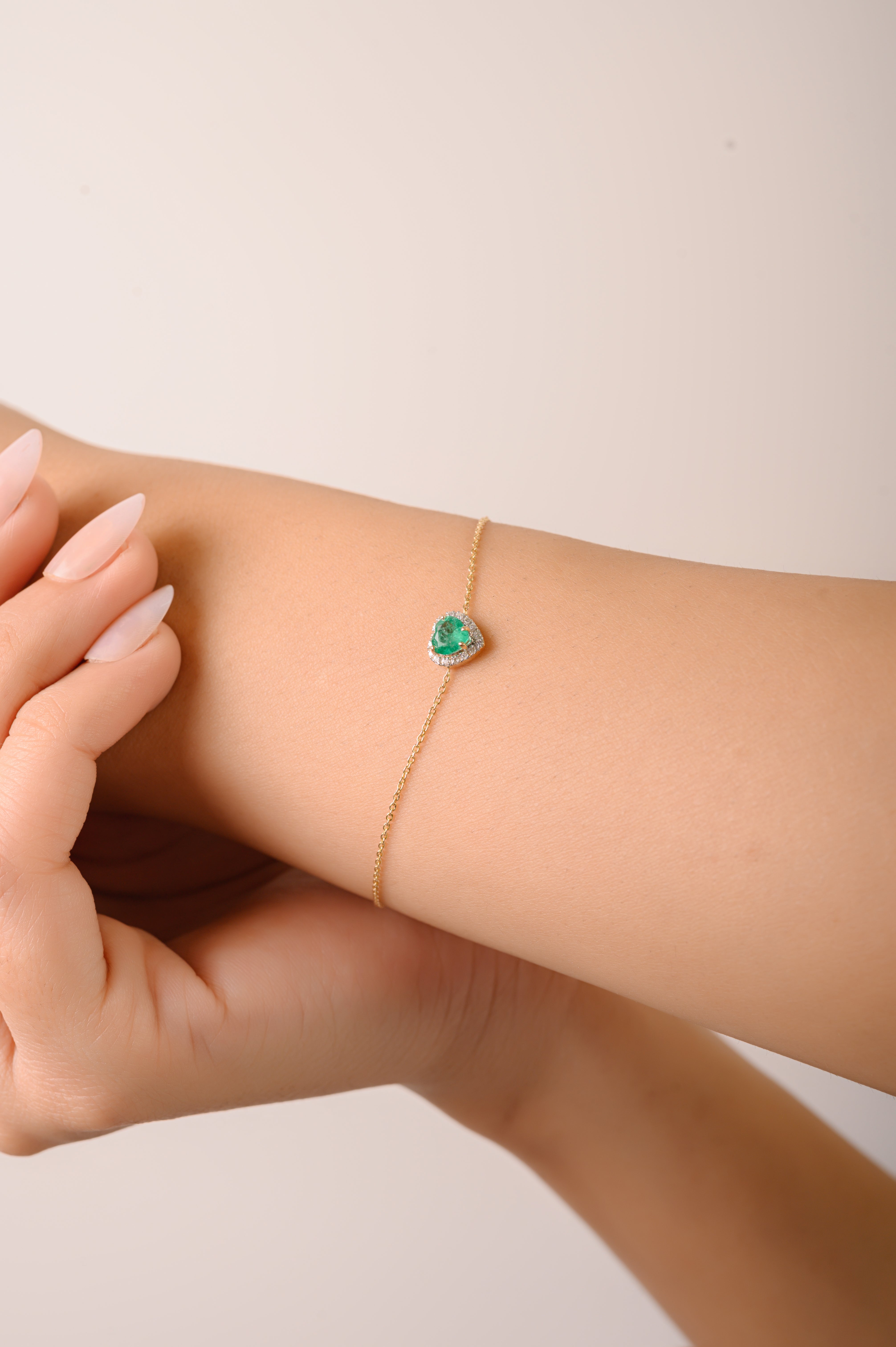 14K Classic Emerald Halo Diamond Heart Bracelet