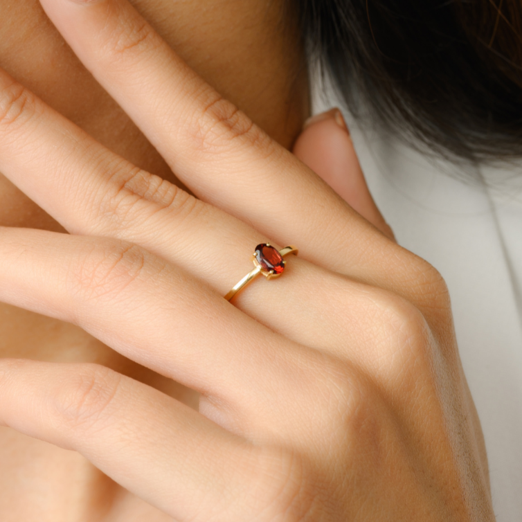 18K Gold Garnet Ring - vrjewels-us