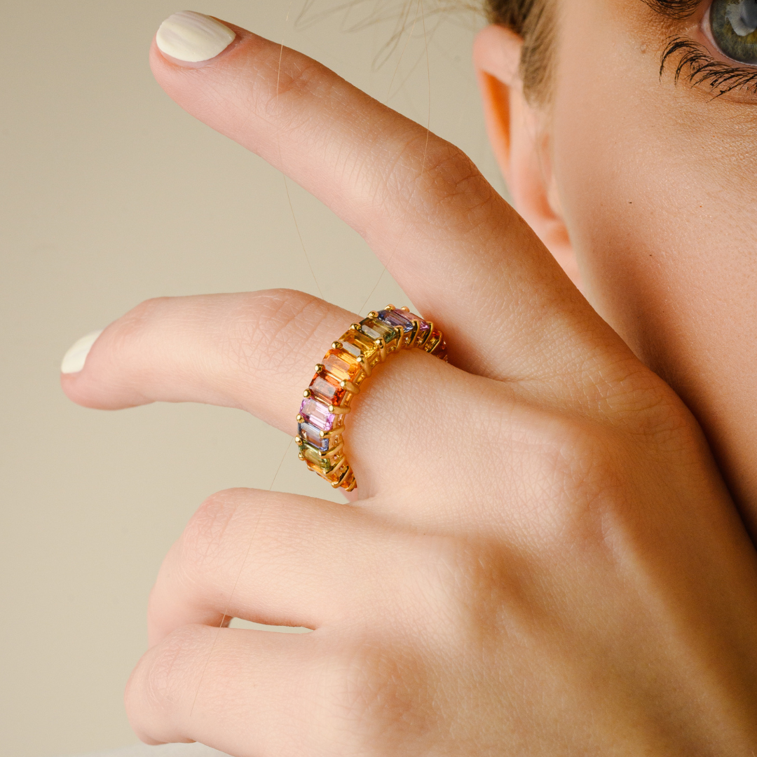 18K Yellow Gold Multi-Sapphire Ring
